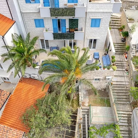 Villa Capitis In The Center- Luxury Apartment With Swimming Pool Hvar Town Exteriör bild