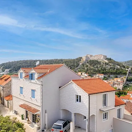 Villa Capitis In The Center- Luxury Apartment With Swimming Pool Hvar Town Exteriör bild
