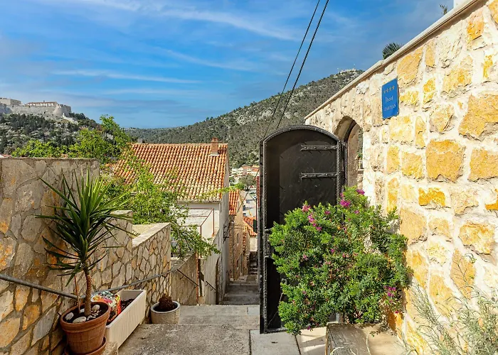 Villa Capitis In The Center- Luxury Apartment With Swimming Pool